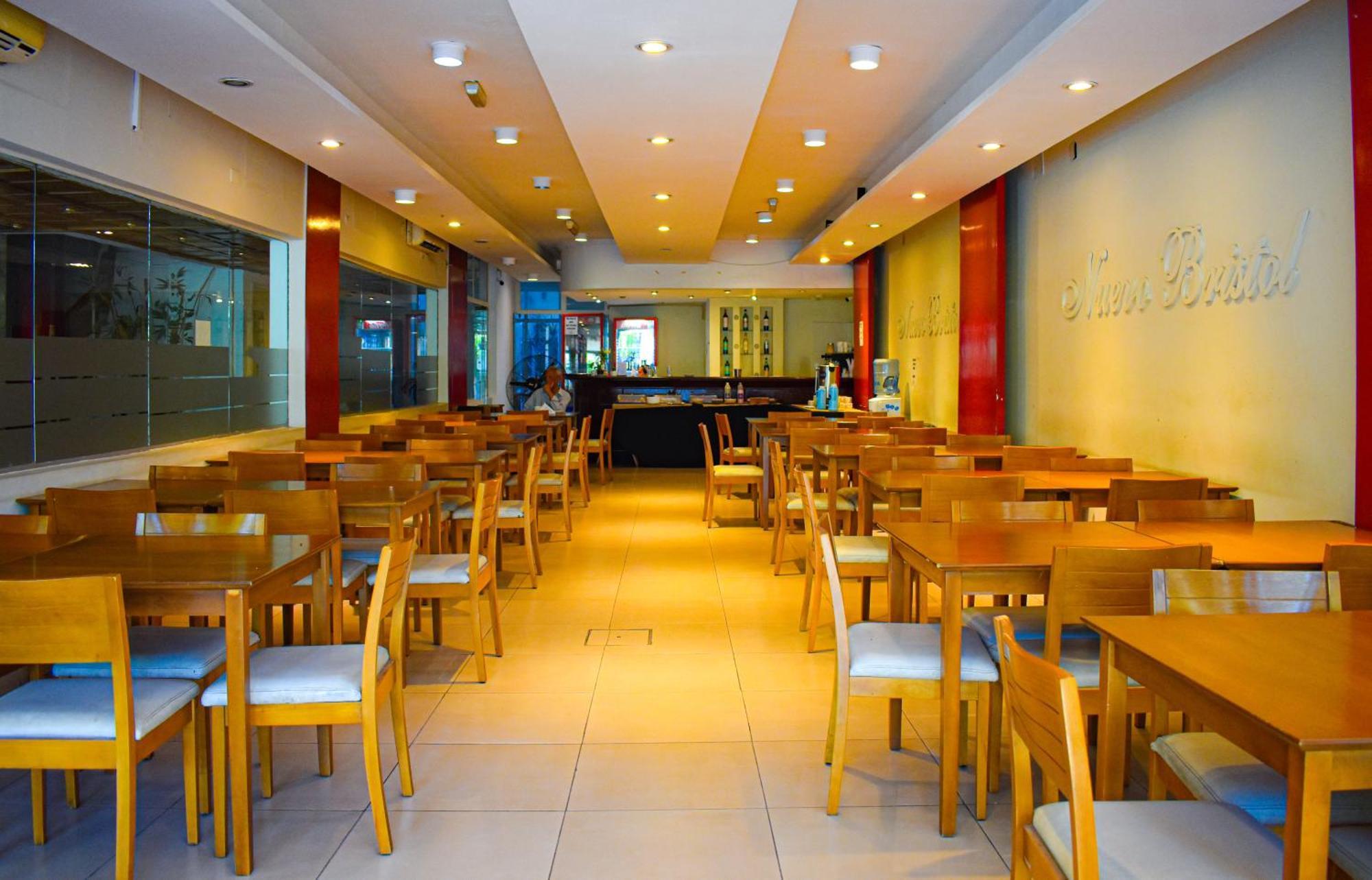 Nuevo Hotel Bristol Santiago del Estero Buitenkant foto
