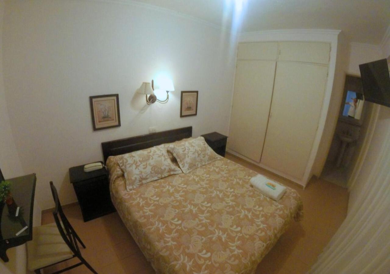 Nuevo Hotel Bristol Santiago del Estero Buitenkant foto
