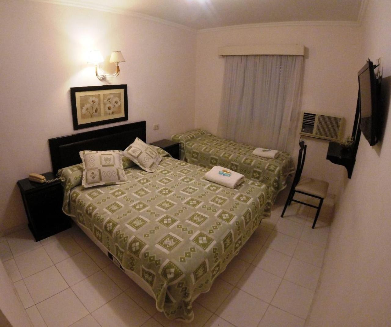Nuevo Hotel Bristol Santiago del Estero Buitenkant foto